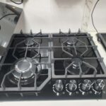 4 burner gas hob with 8mm tempered glass thickness and auto ignition